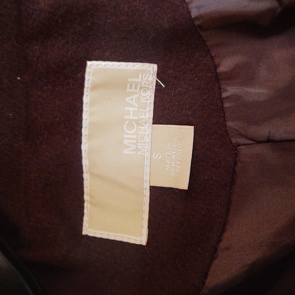 Women's Michael Michael Kors Size Small Wine Color NWT Heavy Hooded Casual Coat - Picture 3 of 6